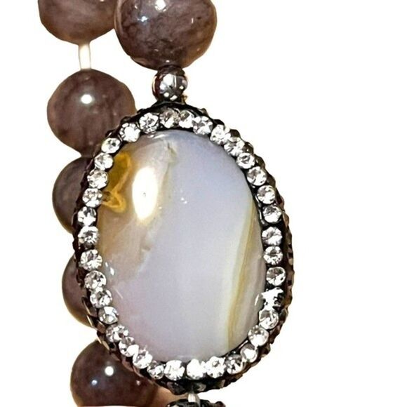 Costume Grey Agate Beaded Bracelet Stretchable w/ Crystal Capped Grey Stones - Picture 3 of 5